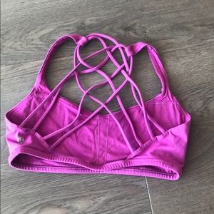 lululemon athletica Intimates & Sleepwear - Lulu Lemon Free to be Wild Sports Bra Size 10 lululemon athletica Intimates & Sleepwear - Lulu Lemon Free to be Wild Sports Bra Size 10